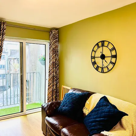 2 Bedroom Flat In The Heart Of Centre דירה