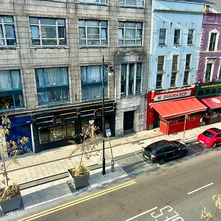 2 Bedroom Flat In The Heart Of Centre Cork